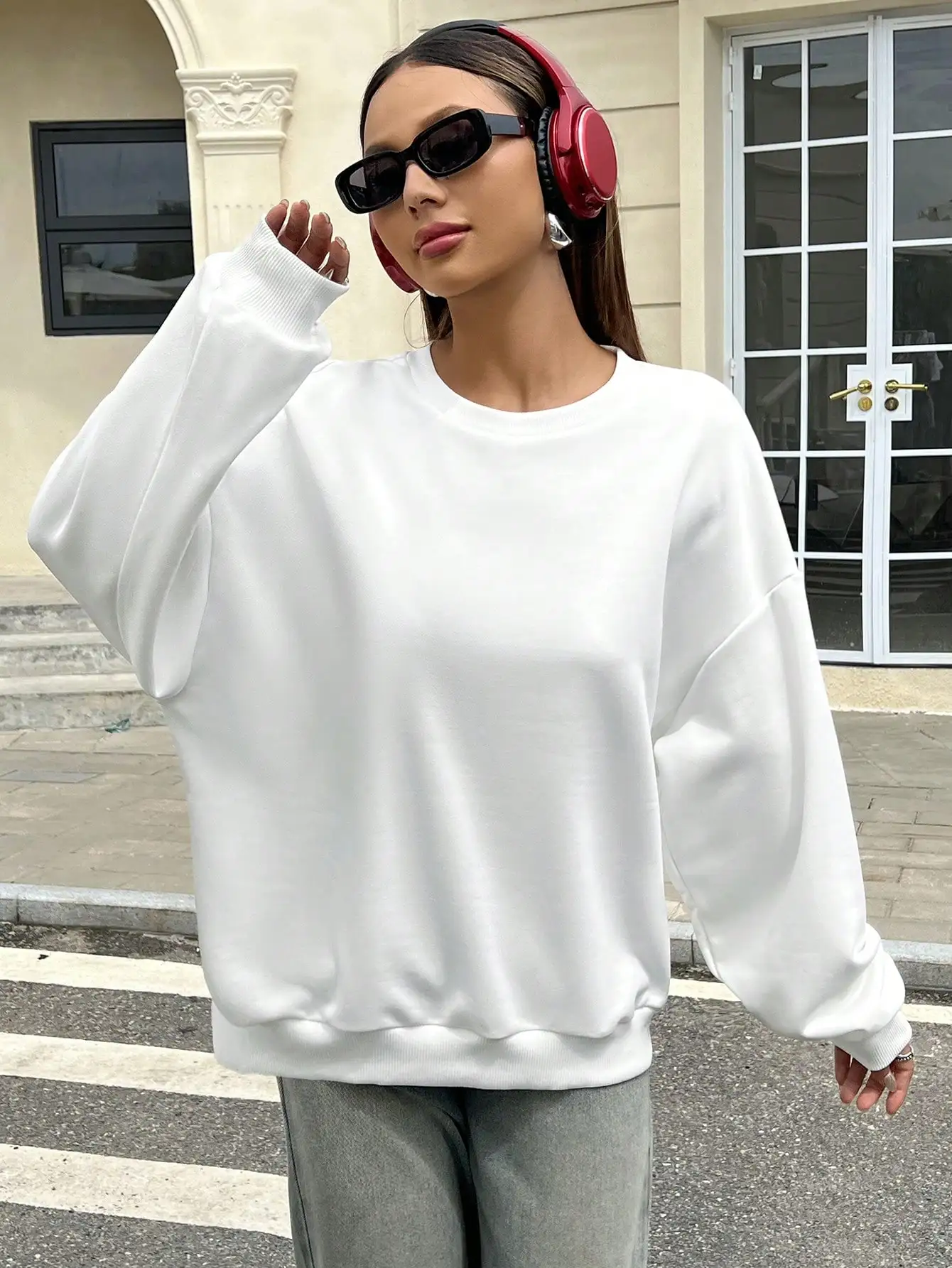 Women\'s autumn and Winter white sportswear pullover loose casual top New Casual Solid Color Long Sleeve Crewneck Sweatshirt
