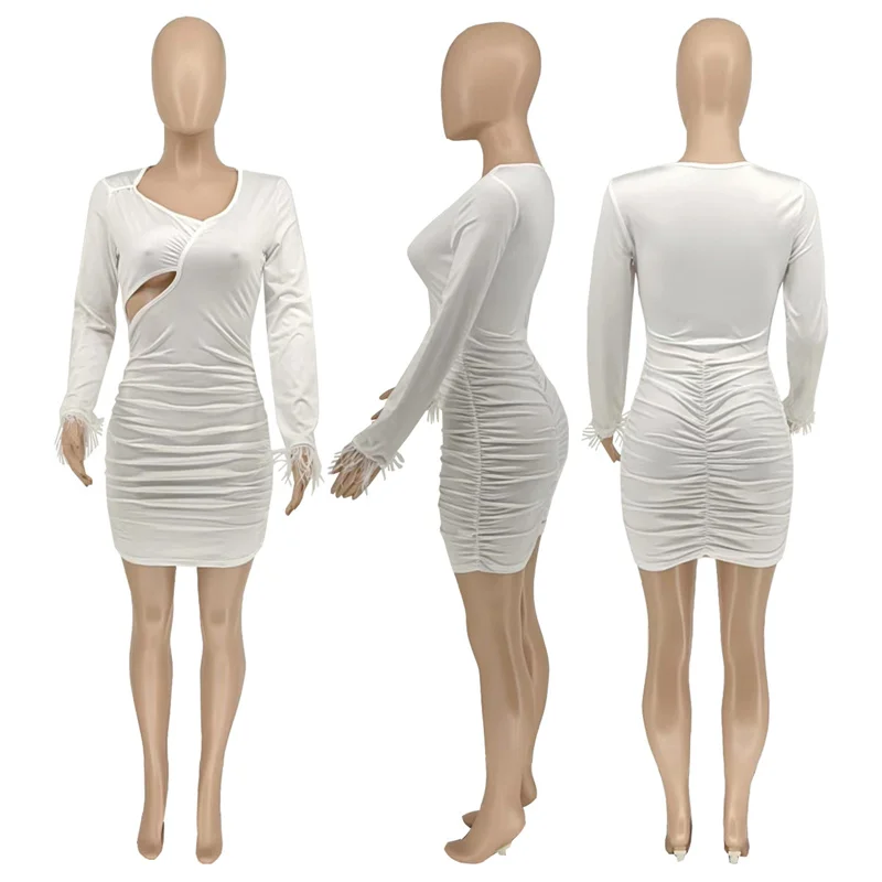 Feather แขนยาว Bodycon Bandage Dresses สำหรับผู้หญิง2022 Ruched เที่ยวกลางคืนสีขาวชุดมินิเดรส Cutout Slim ชุดวันเกิด