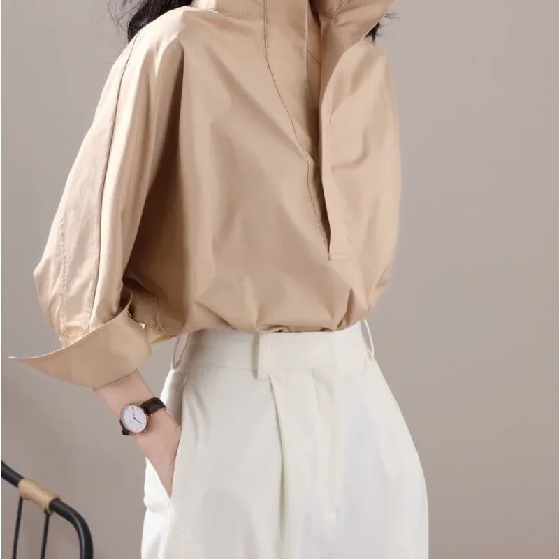 2024 أوائل الخريف نمط جديد النسخة الكورية العثة السابع كم قميص المرأة فضفاضة تناسب الوقوف طوق قميص أبيض قمة عصرية