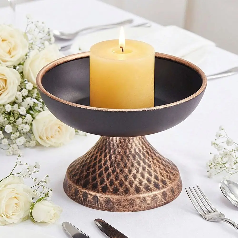 2Pcs Retro European Wedding Candlestick Sturdy Iron Candle Stand Decorative Vintage Candle Holder Dining Table