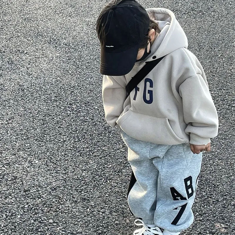2026 Winter Boys Fleece Lined Hoodie Thick Warm Pullover Sweatshirt Kids Casual Outerwear Children Clothing