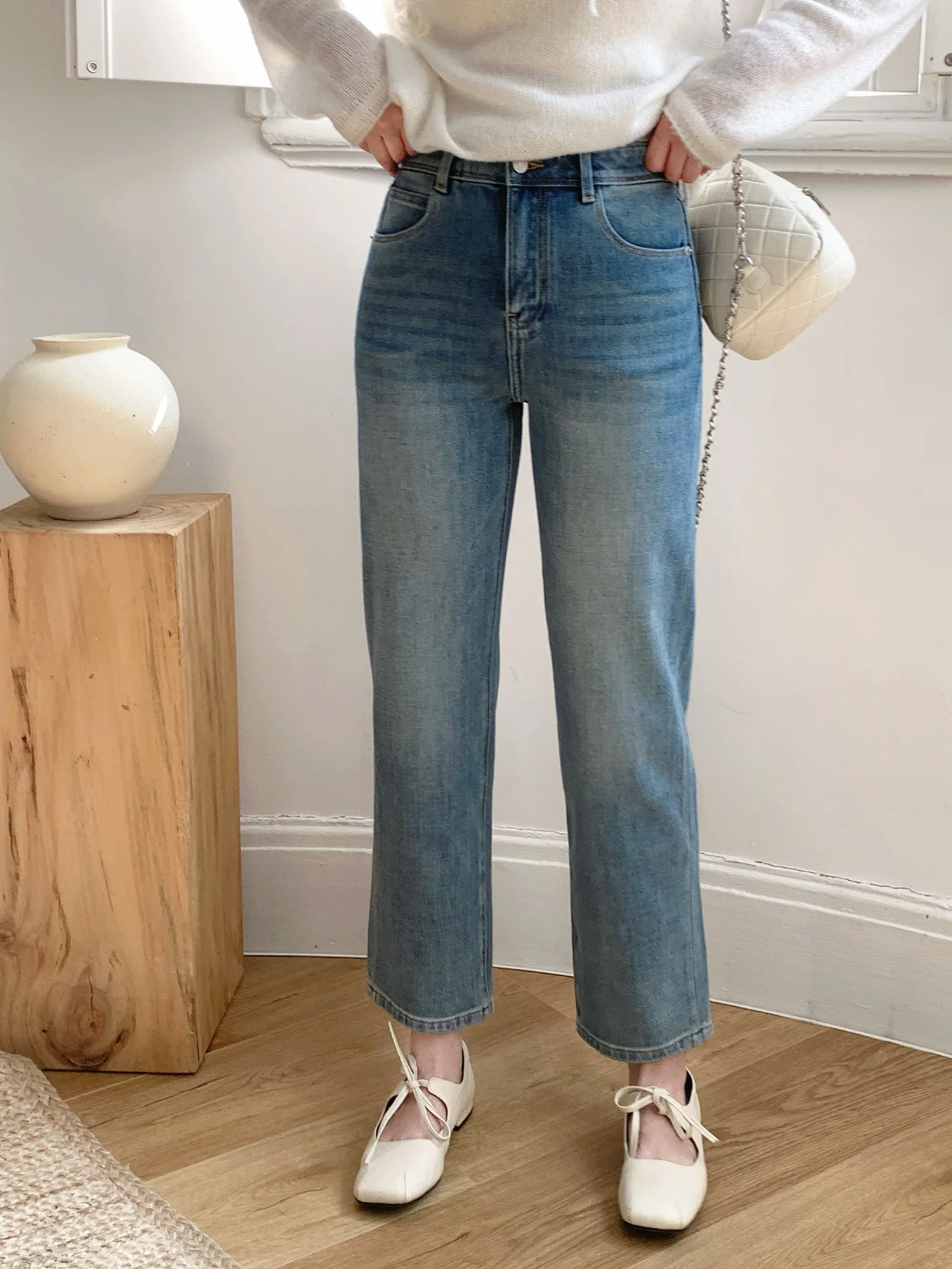 

Comfortable Modal Elastic Denim Jeans Sea Salt Blue Super Slimming And Lengthening Natural Waist Jeans for Women