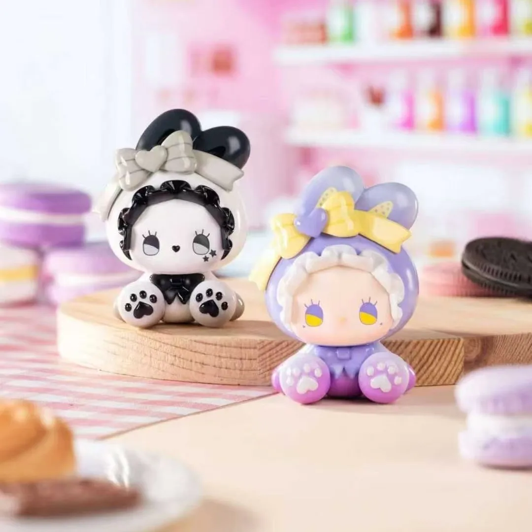 

Genuine Emma Blind Box Bunny Collector Debut Series 2.0 Mini Cute Figurine Car Desktop Ornament Collectible Toys Mystery Box