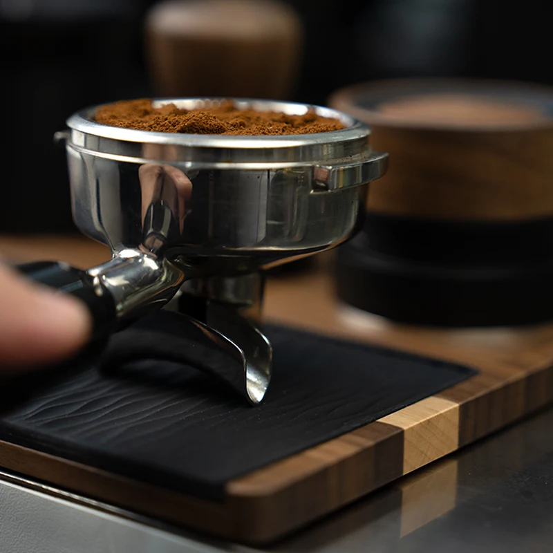 AIRFLOW Wood Tamping Station, Walnut Espresso Tamping Holder with Silicone Pad, 51/53/58mm Coffee Portafilter Barista Tools