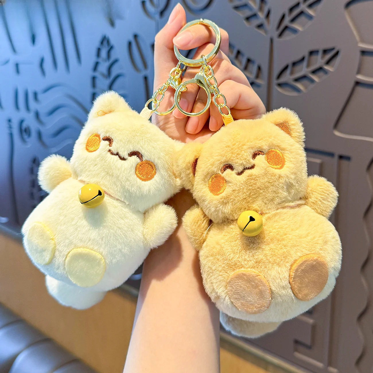 Stuffed Animals Plush Creative Cartoon Lucky Cat Keychain Plush Doll Pendant Cute Backpack Hanger Brithday Gift for Friend