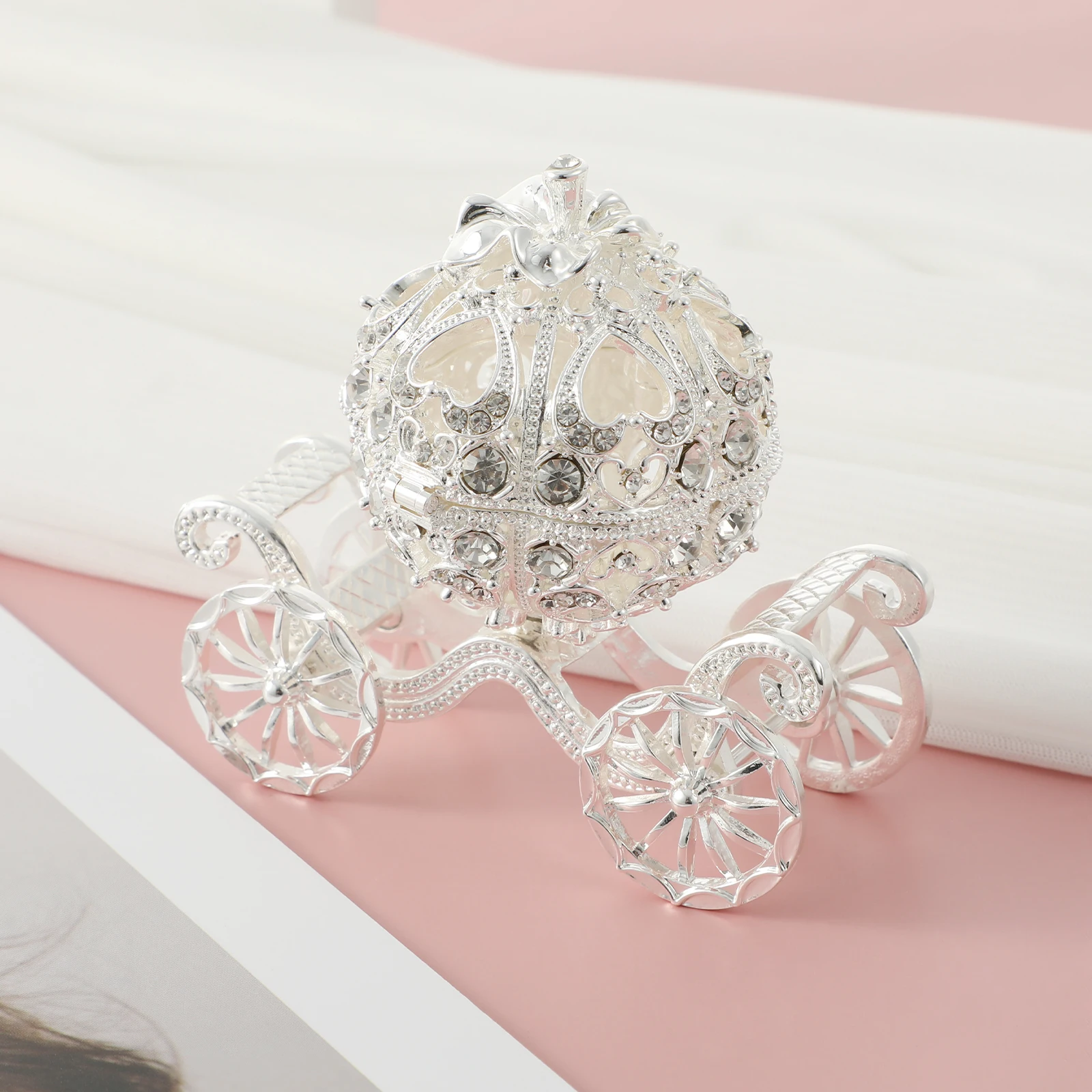 

Metal Craft Ornaments Premium Alloy Rhinestone Desk Home Decor Carriage Centerpiece Trinket Box Jewelry Storage Pumpkin Design