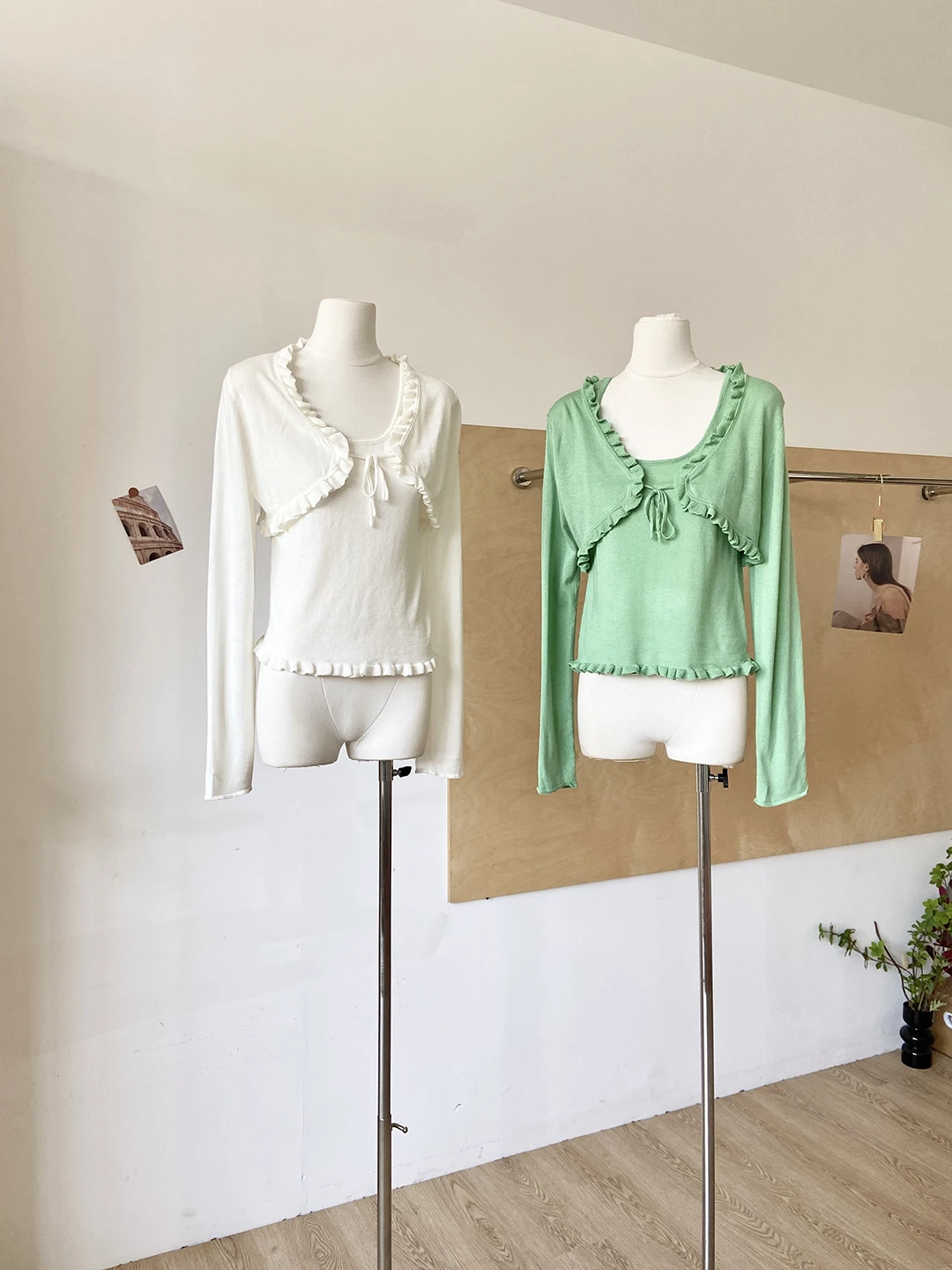 

Spring 2026 Korean Style Long Sleeve Cardigan And Tank Top Set with Wooden Design Slimming Fashionable Women's Ensemble