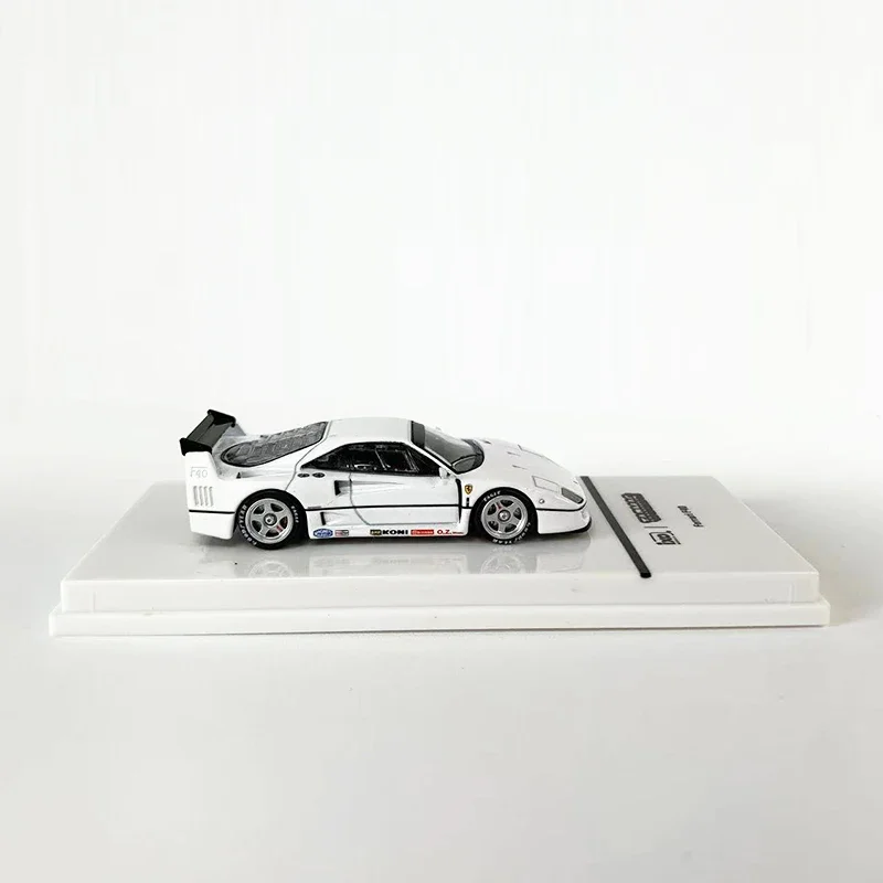 Tarmac Works 1:64 Alloy Model Car F40 Lightweight Die-Cast Sport Vehicle -White