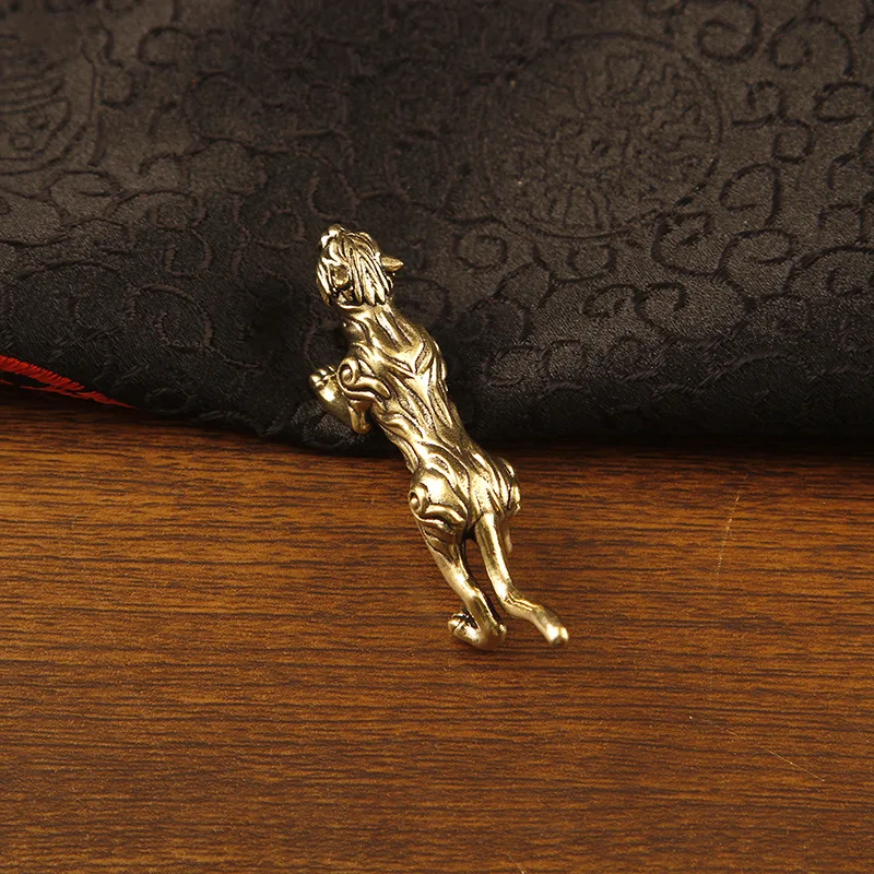 1/2pcs Brass Leopard Three-dimensional Zodiac Tiger Ornament Animal Tiger Shengwei Desktop Decoration
