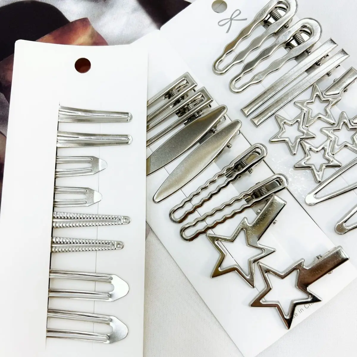 4/24Pcs Silver Y2k Hairpins for Women Fashion Sweet Metal Hairpins Duckbill Clip Side Bangs Hair Clips Girls Hair Accessories