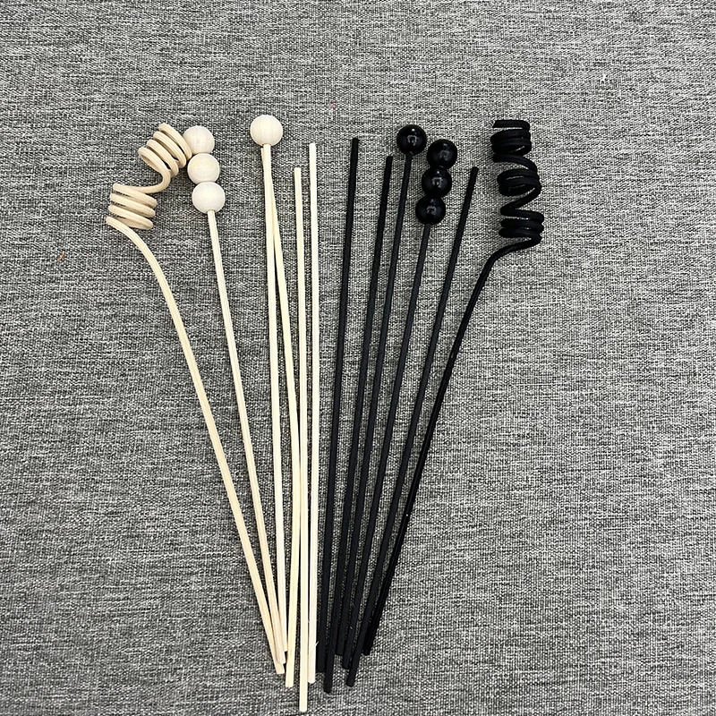 6pcs Aromatherapy Diffuser Sticks Black/Natural Wavy Rattan Reed Diffuser Home Fragrance Replacement Refill Sticks Air Freshener