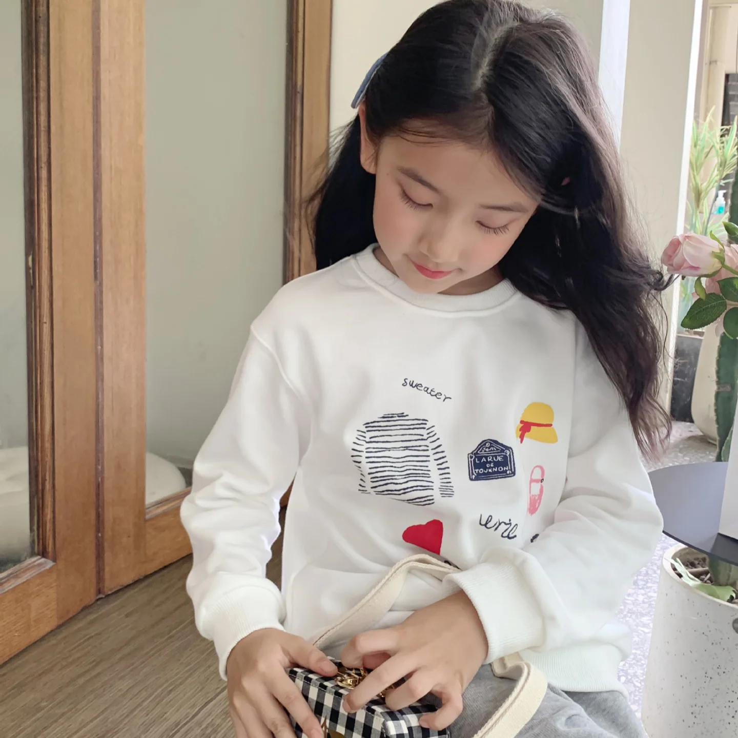 Aw24  Kids Sweaters Girls Cute Print Long Sleeve T Shirts Tees Children Cotton Sweatshirts Tops Outwear Clothing