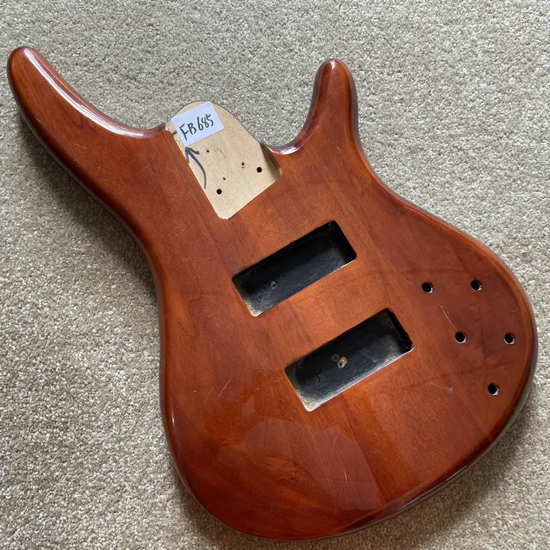 

FB685 4 or 5 String Version Active Pickups Electric Bass Unfinished Jazz Bass Body in Solid Wood for Replace and DIY