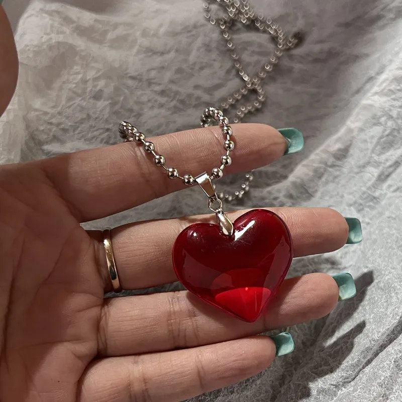 Red Heart Pendant Necklace vintage 80s Aesthetic Love inspired choker New Fashion Romantic Heart Necklace For Women