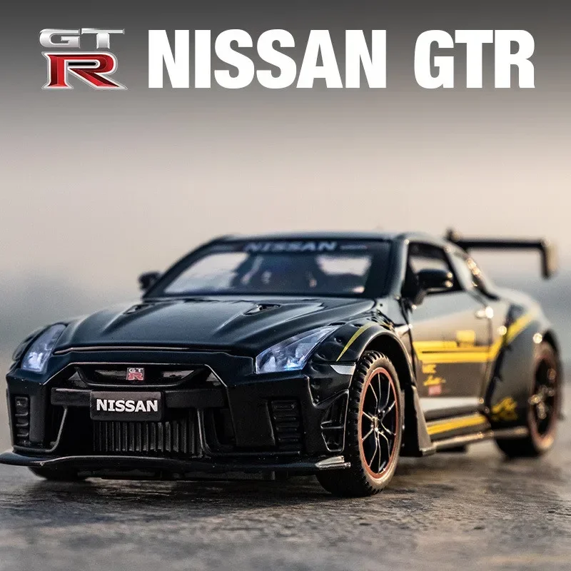 

1:32 Nissan GTR R35 Supercar, легкосплавный автомобиль, игрушечный автомобиль, металлическая коллекционная модель автомобиля, звуковые и световые игрушки для детей