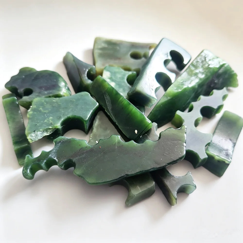 Natural Irregular Hetian Jade Stone Green Jasper For Jewelry Making Real Gemstone Stone Leftover Material Home Decoration Stone