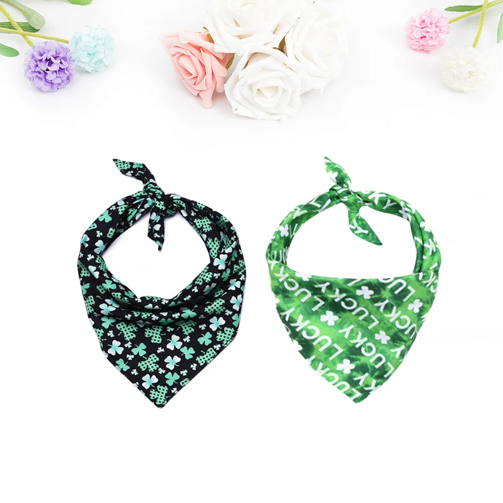 

2 Pcs Lovely Pet Collar Dog for St Patrick's Day Saliva Decor Triangular Bib Pets