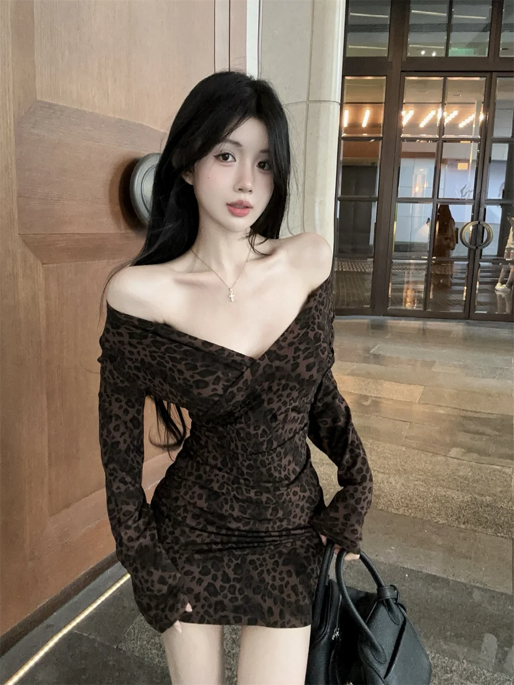 

Облегающая юбка V-Ne Pure Desire Sle Long Sve Dstring Waist Leopard Print Dr Sexy Bodycon Autumn Winter Wom...