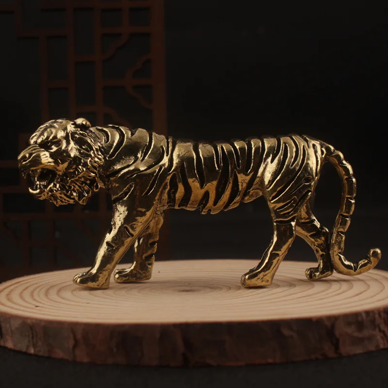 

Twelve Zodiac Brass Tiger Paperweight Desk Small Ornaments Bronze Tea Ornaments Keychain Female Creative Retro Hand Pieces