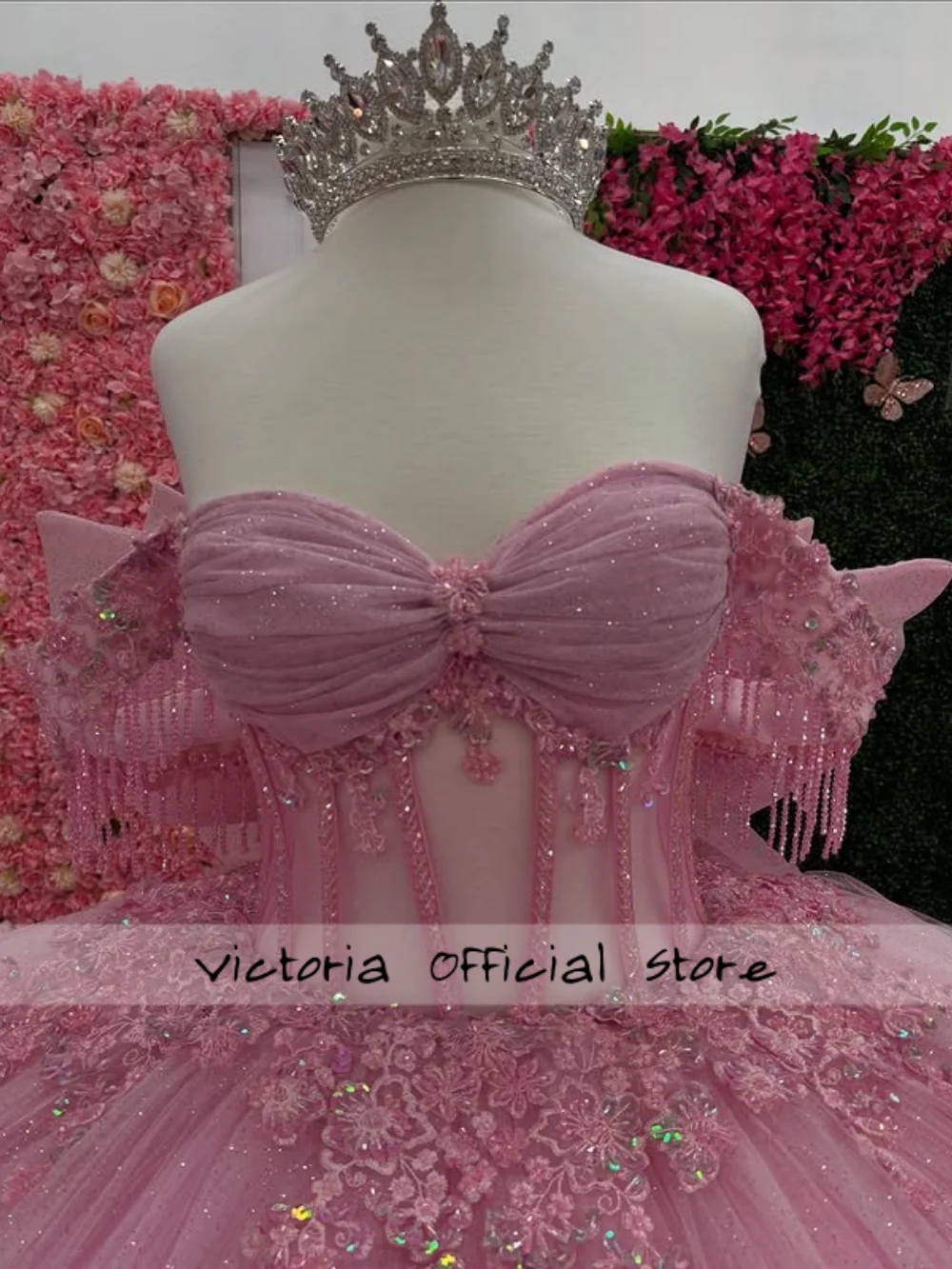 Burgundy Off The Shoulder Sweetheart Quinceanera Dress 2025 Appliques Lace- up Ball Gown 15 Year Old Dress Graduation Customized image 5