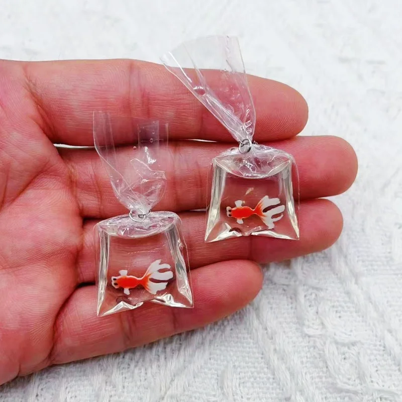 10pcs Coral Fish bag Resin Charms Ocean Transparent Small Fish In Water Bag Jewelry Pendant Jewelry Handmade DIY Material