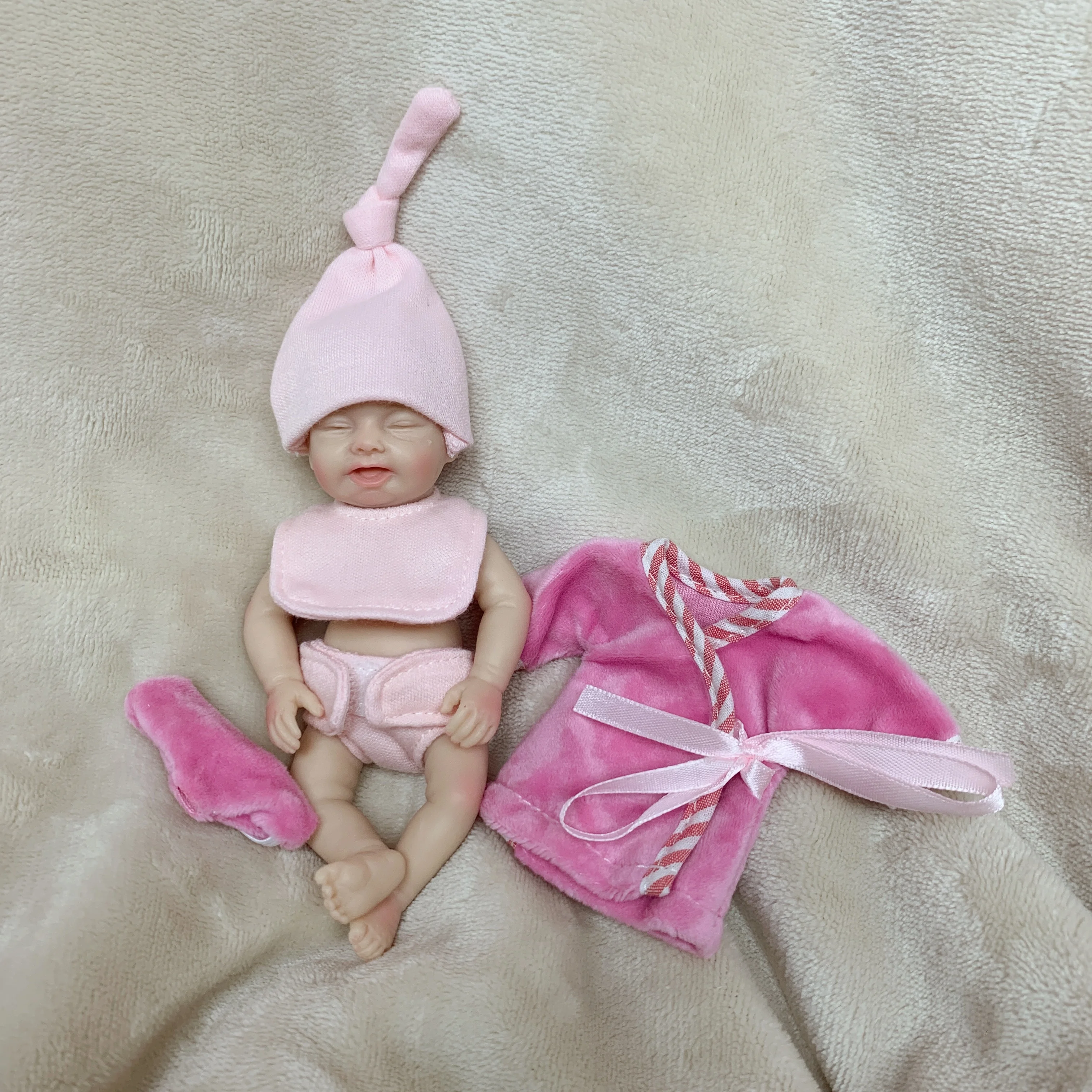 ตุ๊กตาซัคเซีย ขนาด 6 นิ้ว เหมือนจริง ทารกแรกเกิด ผู้หญิง ทำมือ ผิวสัมผัสนุ่ม ทำจากซิลิโคน สำหรับเป็นของขวัญวันเกิด