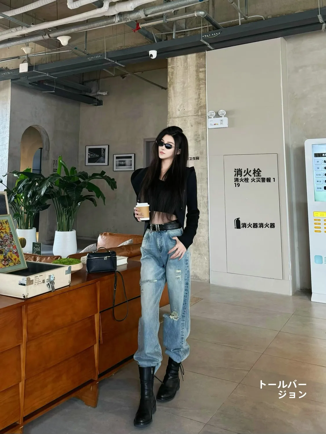 

High Waist Straight Leg Loose Fit Denim Jeans Women's Spring Summer Paris No Stretch Retro High Street Hole Ripped Jeans