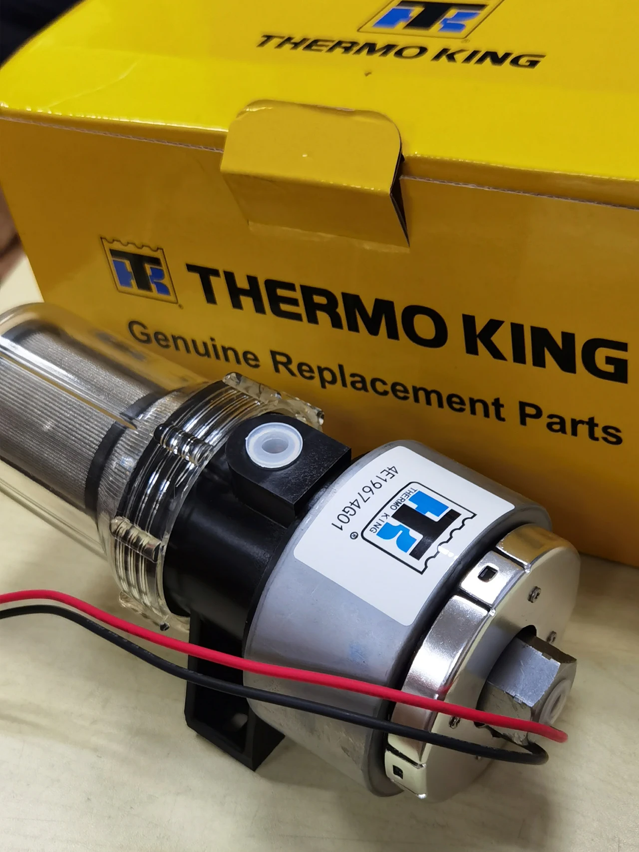 Thermo King Units Original Fuel Pump for Truck Refrigeration Spare Part 41-7059 Fuel Pump