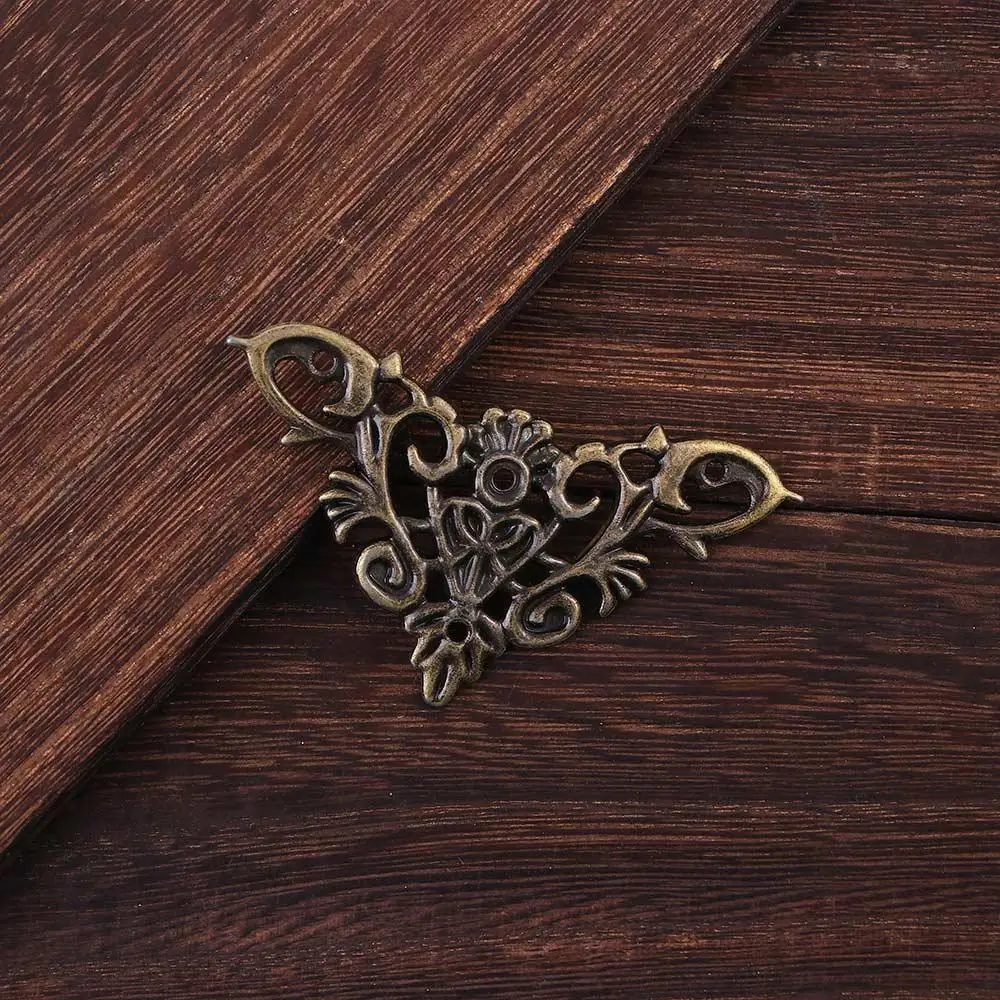 Zinc Alloy Gifts Case Feet Leg Edge Corner Home Decor Corner Brackets Furniture Hardware Scrapbook Album Decorative Protector
