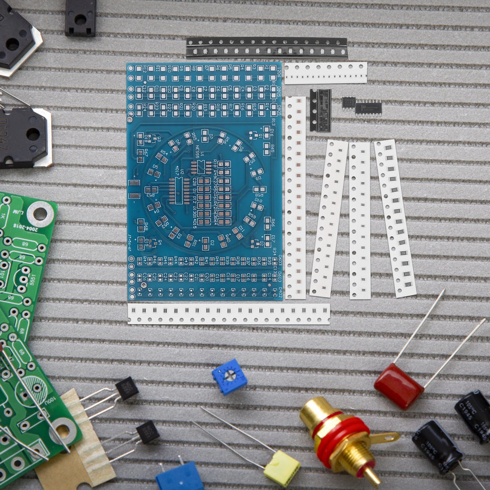 

Soldering Practice Kit Micro Projects Component DIY Kits Electronic Parts Training Board PCB Moment SMD Skills