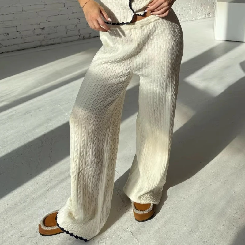 2026 Spring/Summer Pure White Knitted Short sleeved Pants Two piece Set with Elegant Design Sense Black Contrast Edge Set