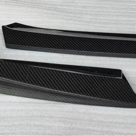 

Suitable for BMW F90M5 late MT model carbon fiber three-stage front lip