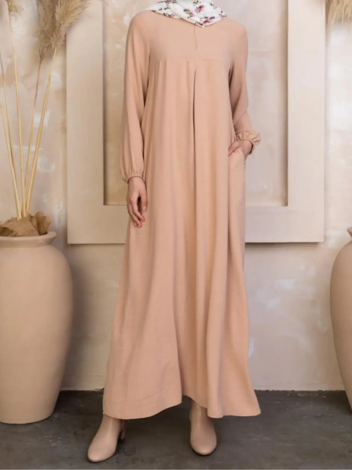 

Arabic Clothing-Solid Pocket Design Bishop Sleeve Arabian Dress without Scarf, Modest Long Sleeve Round Neck Long Arabian Dress