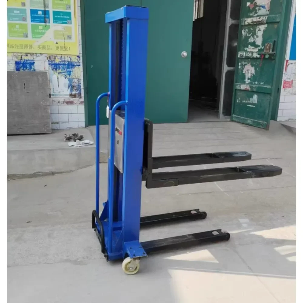 Electric forklift with portable small automatic lifting forklift stacker