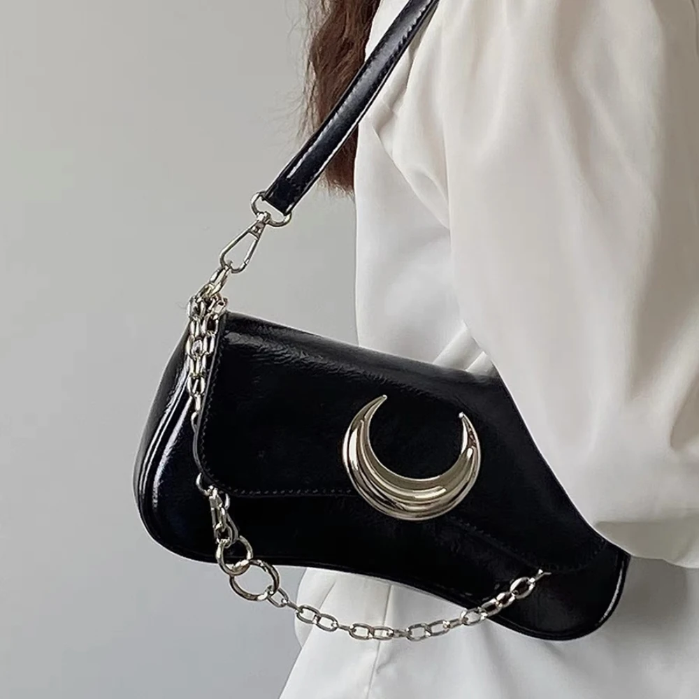 Y2k Cool Girls Black Shoulder Bags Moon Locking Buckle Women\'s Chain Underarm Bag PU Leather Saddle Bags Small Purse Handbags