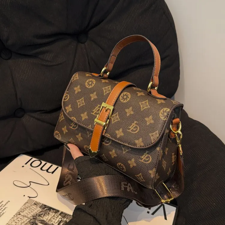 

Luxury Monogram Shoulder Bag Women Hot Trend High-End Textured Purse Versatile Top Handle Crossbody Handbag Daily Casual Chic