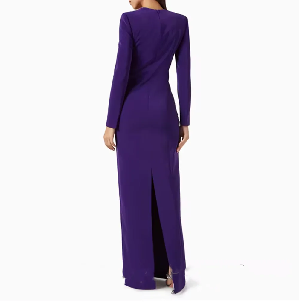 فستان سهرة أرجواني فاخر لحفلات الزفاف بطول الأرض فستان حفلة موسيقية غمد فستان رسمي للحفلات بأكمام طويلة مطرز بالخرز في المملكة العربية السعودية