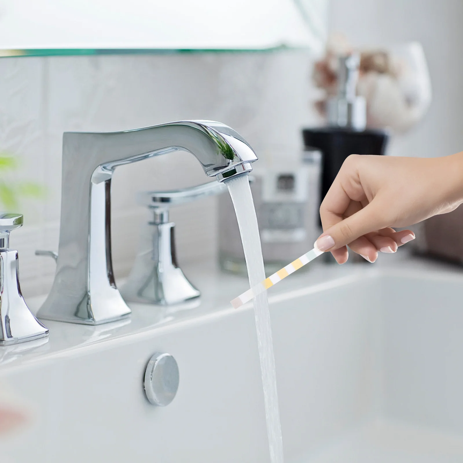 

50Pcs Pool Water Test Strips PH Hardness Alkalinity Multi-Function Test Paper Kit for Swimming Fish Tank