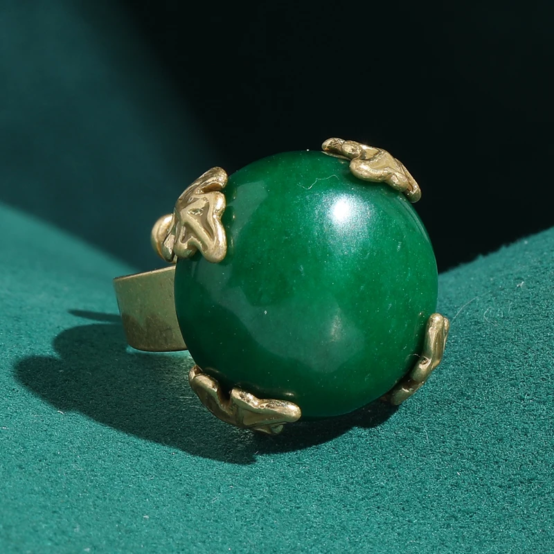 

Large Green Agate Rings Vintage Woman Jewelry Luxury Antique Gold Color Natural Stone Accessories 2026 Mother Birthday Gift New
