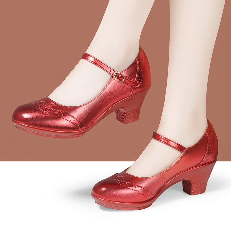 

Женские танцевальные туфли из натуральной кожи на мягкой подошве, средний высокий каблук для показа Cheongsam Catwalk, бальных танцев и пожилых квадратных танцев