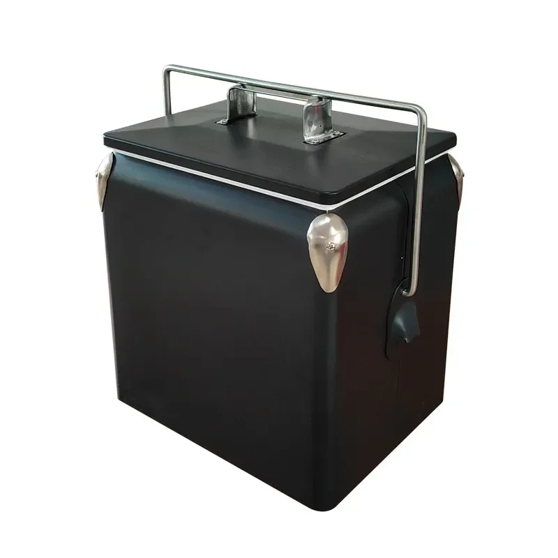 Elevate your outdoor adventures and home entertaining with this exquisite 13L metal incubator, designed to blend