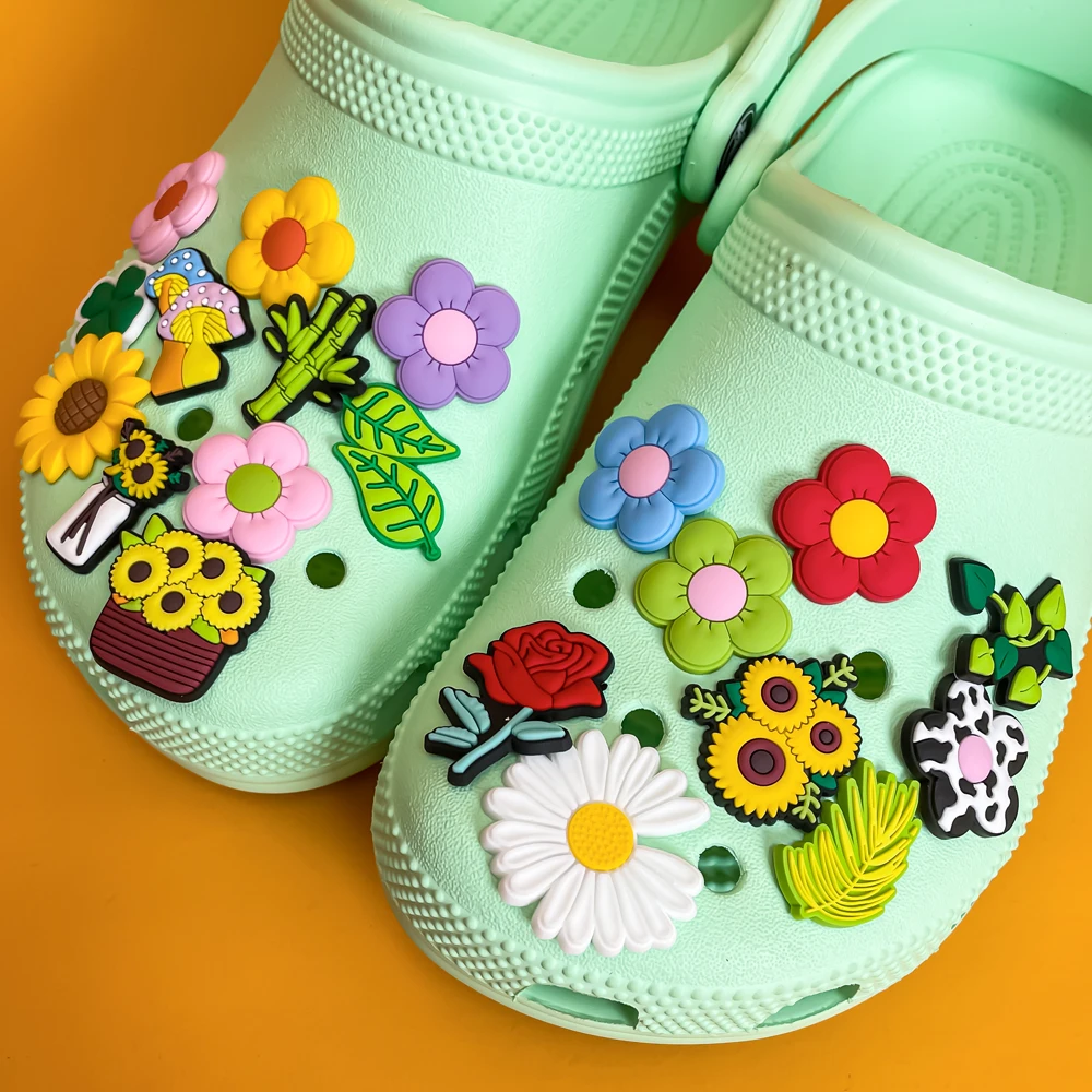 1pcs Plants Clog Charms Sunflower Mushroom Shoe Decoration Accessories Rosa Flower Shoe Charms Bamboo clips Jeans shoe buckle