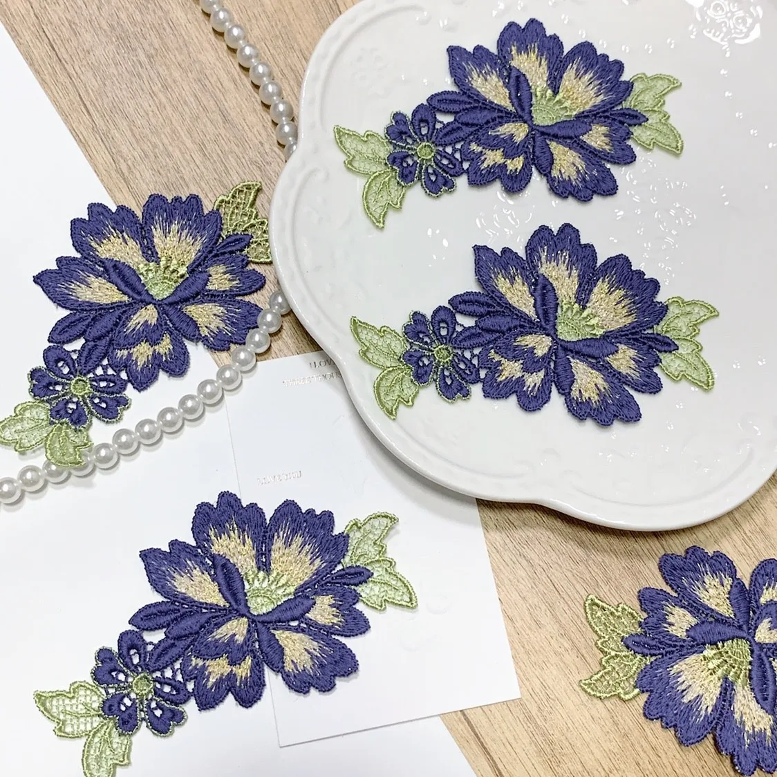 4Pcs/Lot 6*12cm Shiny Blue Gold Flower Hollow Gradient Sewing Motif Venise Lace Applique for Garment Embroidery Lace Patches