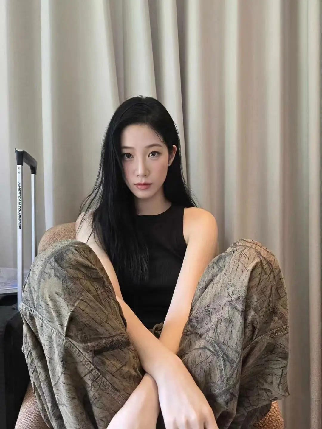 スリムフィットのツリーテクスチャプリント入りルーズフィットDストリングワークパンツ、ストリートスタイルのワイドレッグパンツ、秋冬向け