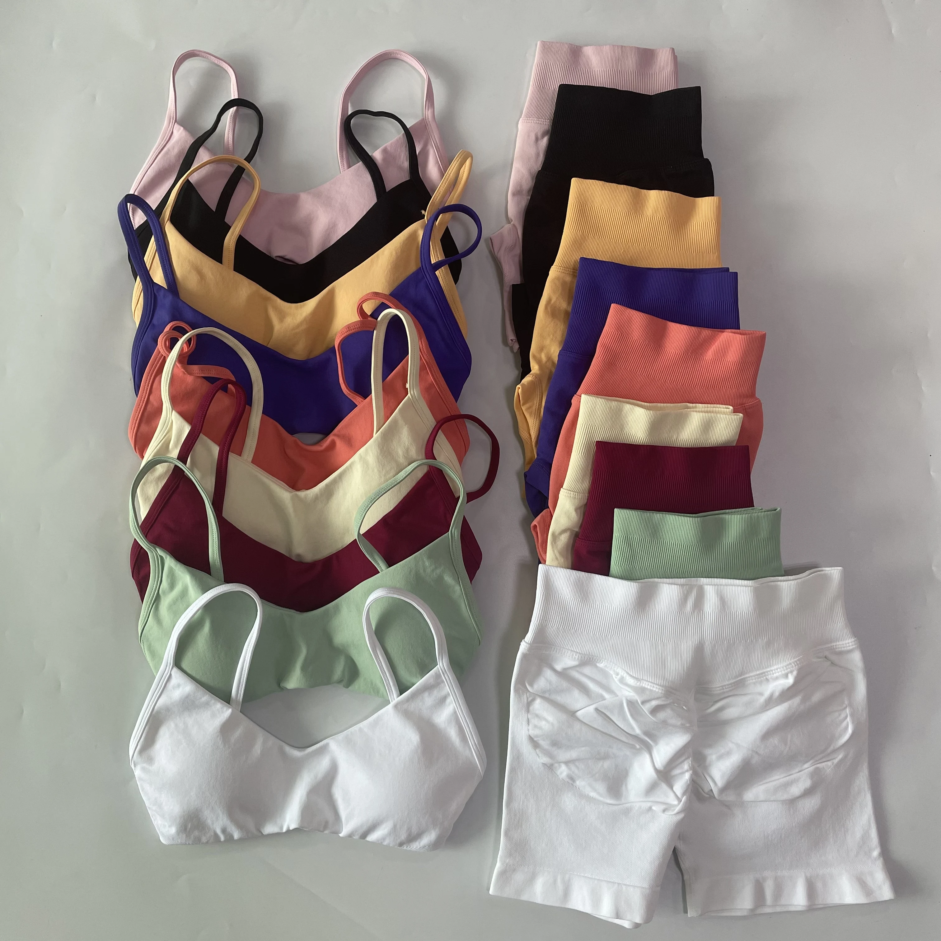 2 Pieces Set For Woman Scoop Neck Sports Bra Seamless Scrunch Yoga Shorts Set Backless Fitness Workout Set Gym Clothes Outfits