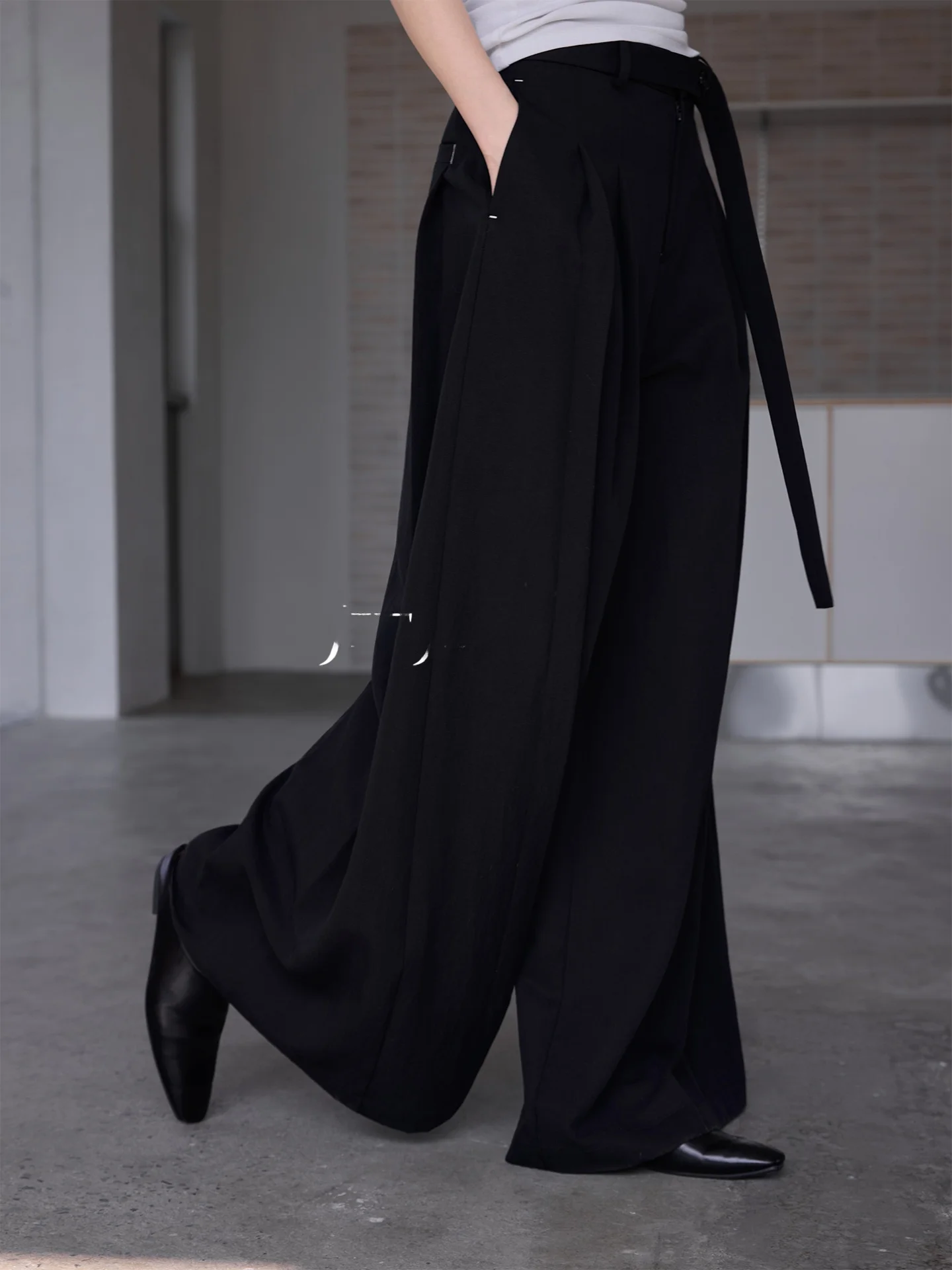 

Новые весенние свободные брюки Jieji Zhang с широкими штанинами и поясом, повседневные прямые женские модные брюки с эффектом стройности и драпировкой