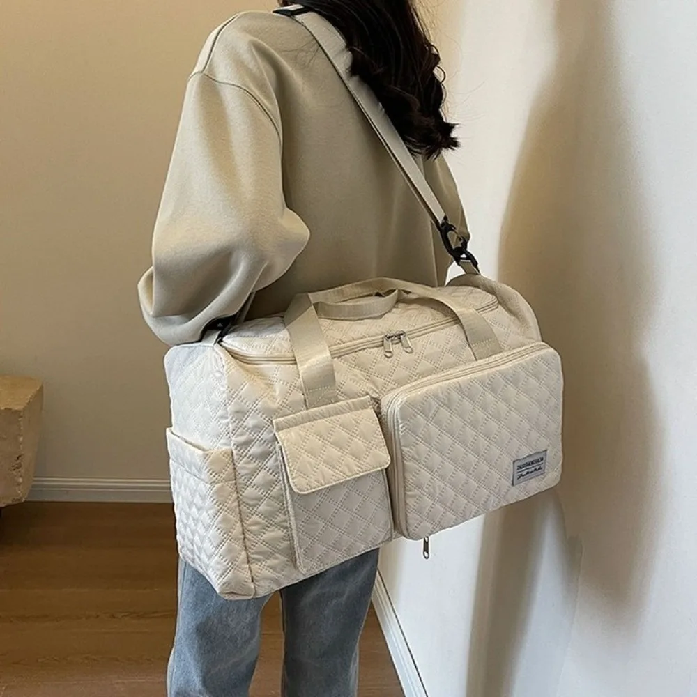 

Simple Quilted Travel Duffle Bag Solid Color Wet Dry Separation Sports Tote Bag Single Shoulder Foldable Travel Handbag Gym
