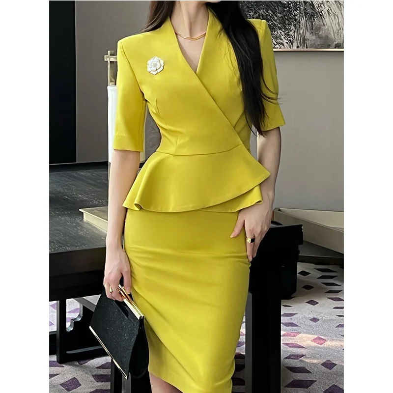 Ladies Fashionable Ruffles Solid Color V-neck Short Sleeve Two-piece Suit Spring Summer Temperament Solid Color Skirt Slim Suit
