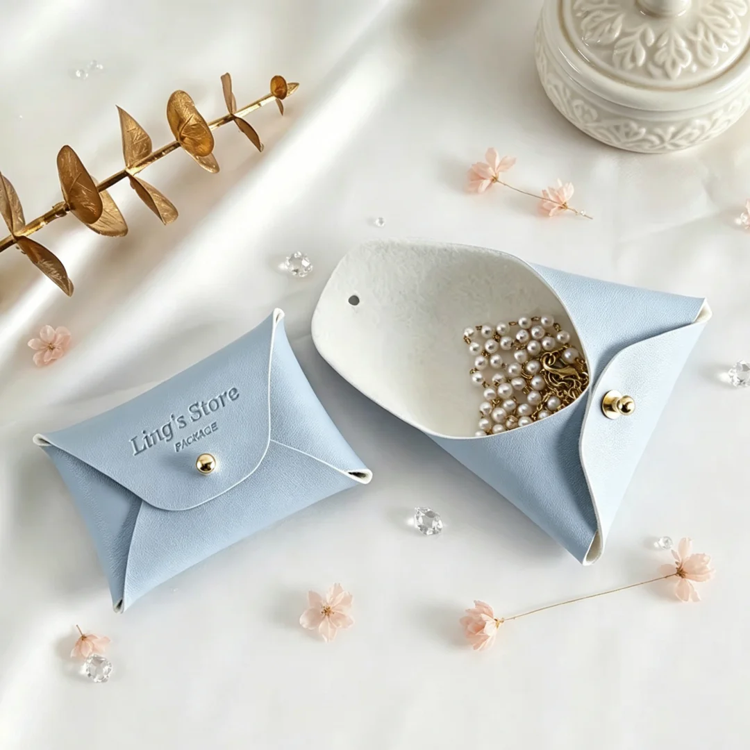 

50/100Pcs Hot Summer Baby Blue 7x5cm Waterproof Leather Jewelry Organizer Bag Wedding Favors Candy Storage Rivet Snap Pouches