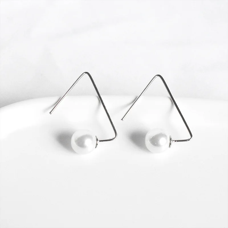 Trendy Woman's S925 Sterling Silver Geometric Triangle Pearl Stud Earrings for Nightclub and Party